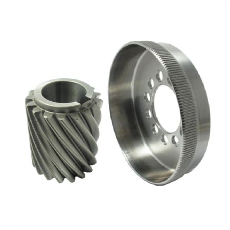 Ingranaggi e accessori metallici - Ingranaggio elicoidale e copertura con ingranaggi esterni