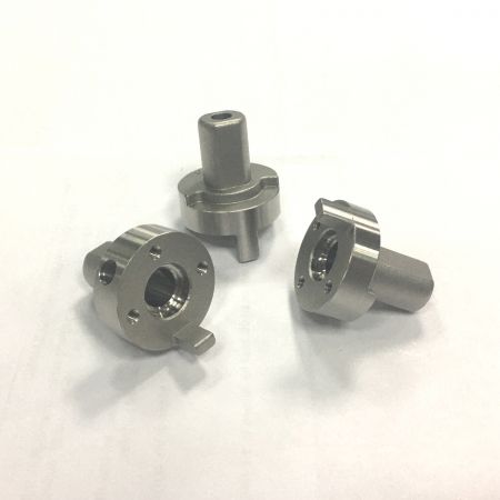 Phụ kiện cửa và cửa sổ an toàn cao - Các bộ phận khóa máy